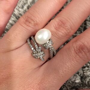 APM MONACO Twist Rhinestone Pearl Ring